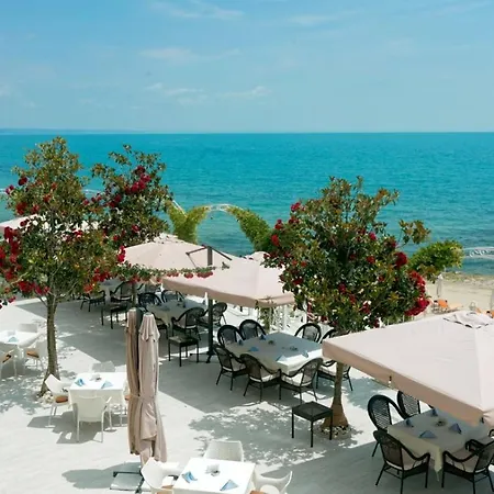 아파트 Luxurious Beachfront With Private And Panoramic Views In La Complex