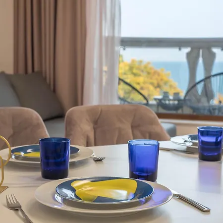 Luxurious Beachfront With Private And Panoramic Views In La Complex 아파트