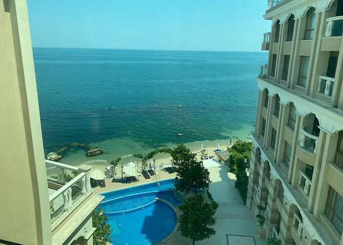 Appartement Luxurious Beachfront With Private And Panoramic Views In La Complex