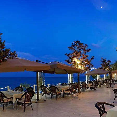 Luxurious Beachfront With Private And Panoramic Views In La Complex Varna
