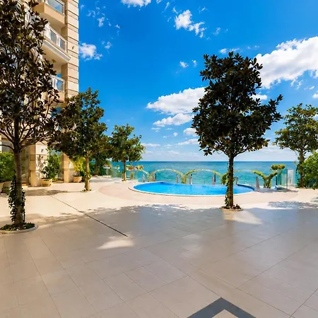 Apartament Luxurious Beachfront With Private And Panoramic Views In La Complex