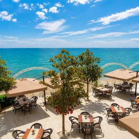 Luxurious Beachfront With Private And Panoramic Views In La Complex Апартаменти Варна