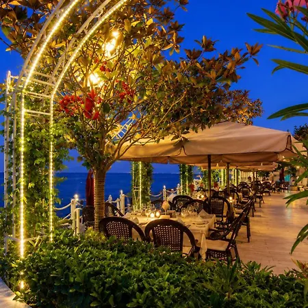 Luxurious Beachfront With Private And Panoramic Views In La Complex Apartament *