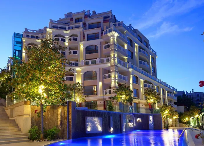 Luxurious Beachfront With Private And Panoramic Views In La Complex Varna