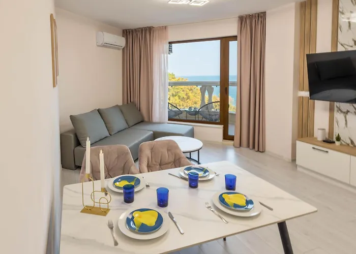 Apartment Luxurious Beachfront With Private And Panoramic Views In La Complex Varna