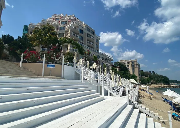 Apartment Luxurious Beachfront With Private And Panoramic Views In La Complex